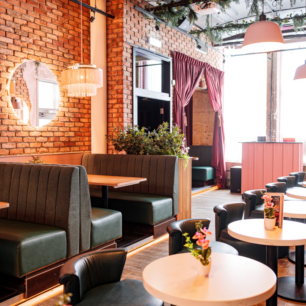 Hide & Seek - Nightclub · Bar · Rooftop · Event space · Late night bar, 84 Buchanan St